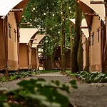 Zatoria Luxury Glamping ホリデーパーク *