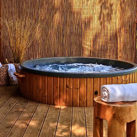 Zatoria Luxury Glamping זאטור