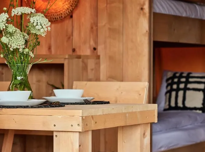 Kompleks wypoczynkowy Zatoria Luxury Glamping *