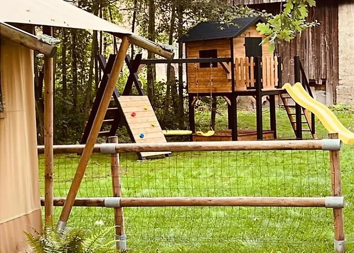 Kompleks wypoczynkowy Zatoria Luxury Glamping *